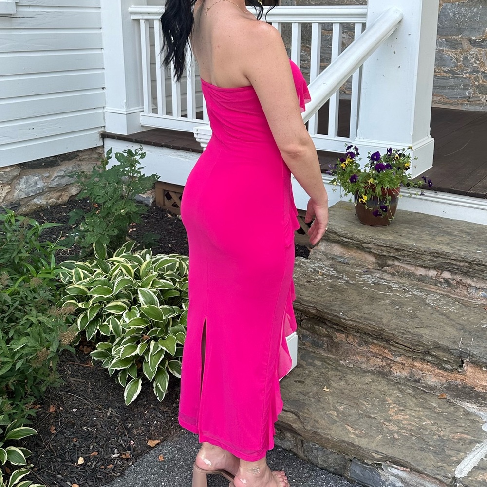 Pink formal dress - Picture 3 of 3